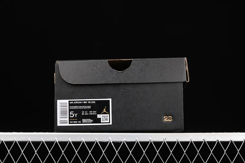 All categories Air Jordan Jordan series basketball shoes Air Jordan 1 Mid P version Air Jordan 1 Mid GS AJ1 Joe 1 Ice Cream Zhongbang basketball shoes DD1666-100